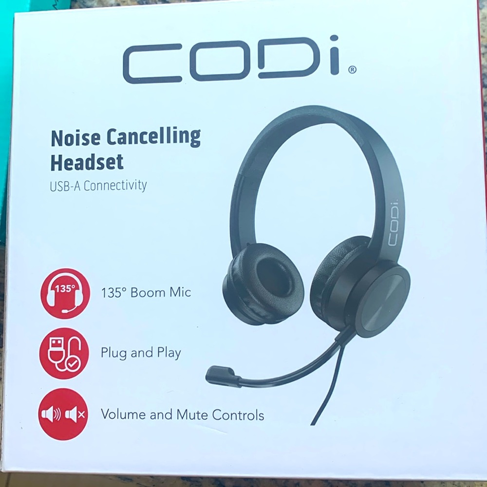 Brand new in box Codi noise canceling headset, USB – a connectivity plug-in play